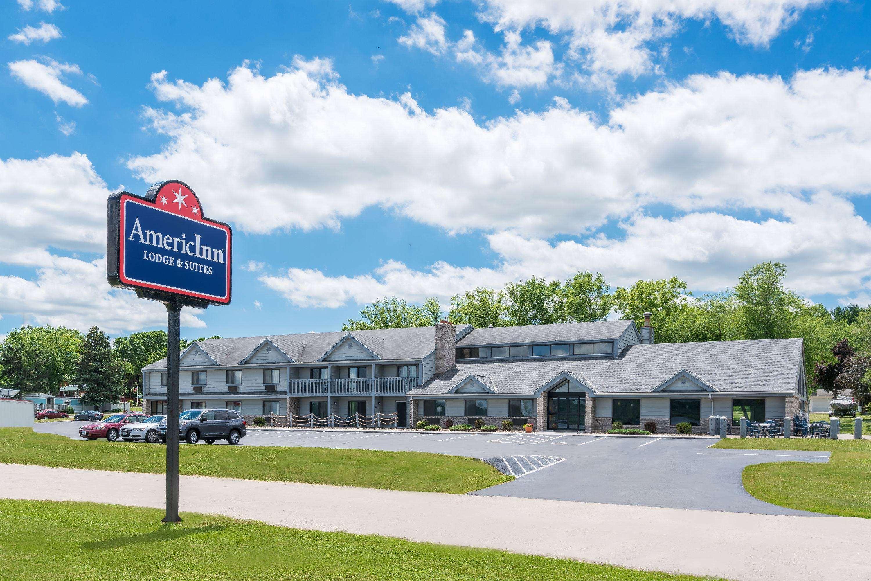 Americinn By Wyndham Lake City Exteriör bild